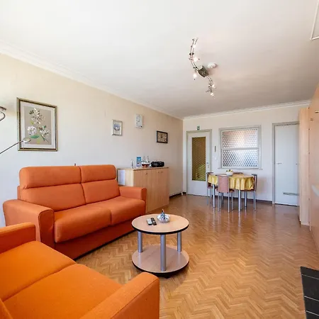 アパート In Zeedijk With Stunning Sea Views *