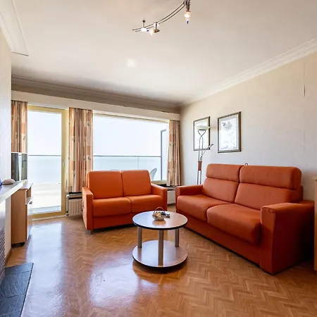 アパート In Zeedijk With Stunning Sea Views ブランケンベルヘ