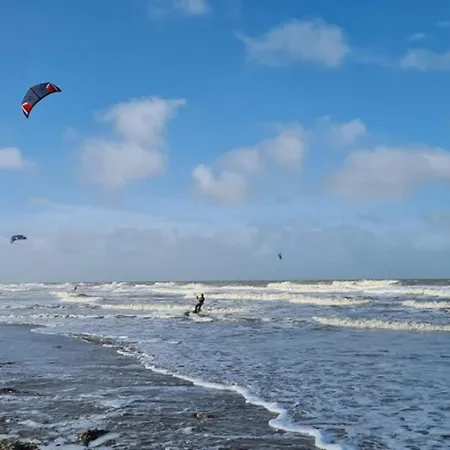 In Zeedijk With Stunning Sea Views